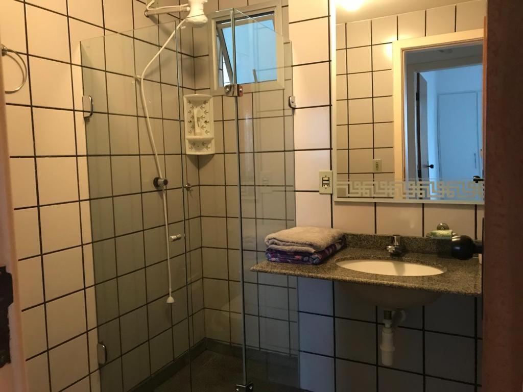Apartamento Pe Na Areia E Aguas Tranquilas No Centro De 구아라파리 외부 사진